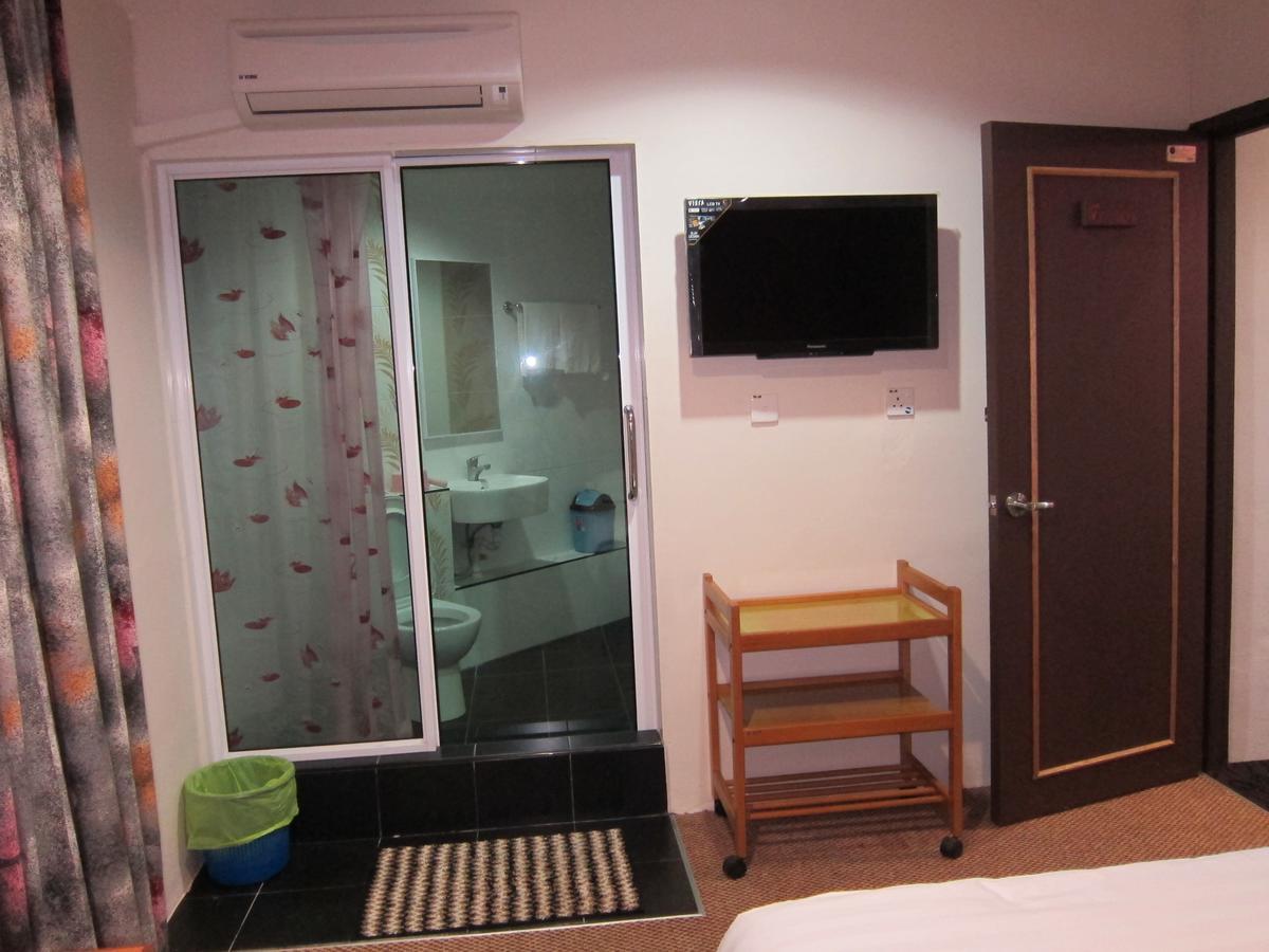 Oriental Inn Kuching Exterior photo